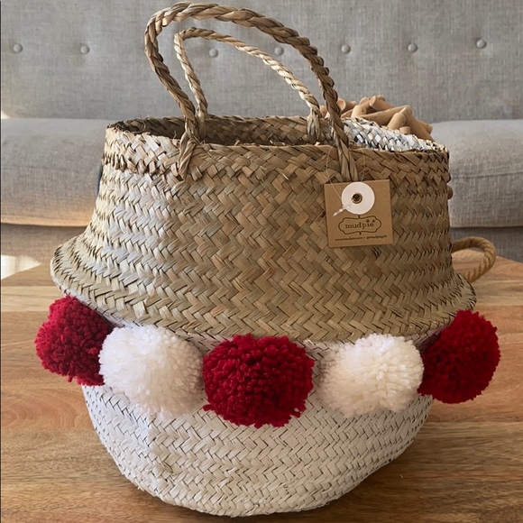 Mud Pie Other - Mud Pie Pompom Holidays Collapsible Basket